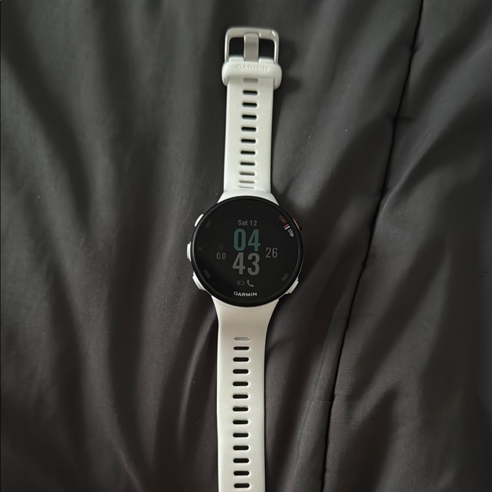 Garmin White Smartwatch Forerunner 45S